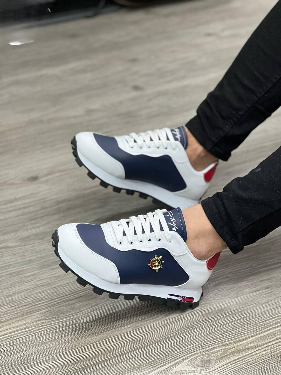 Sneakers for men