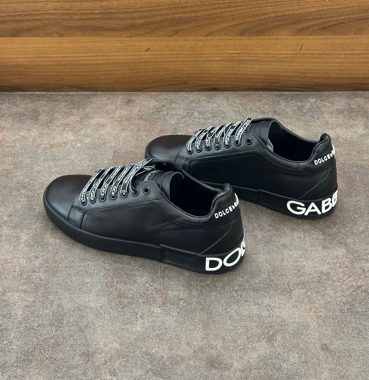 Sneaker for men
