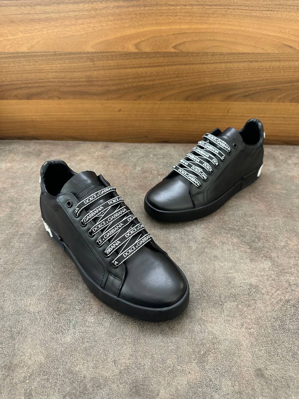Sneaker for men