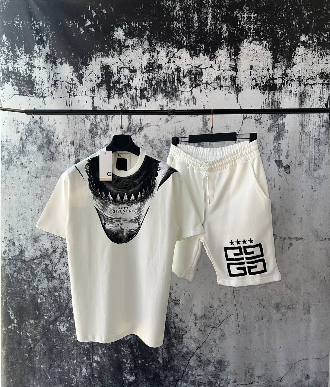 T-shirt & short set
