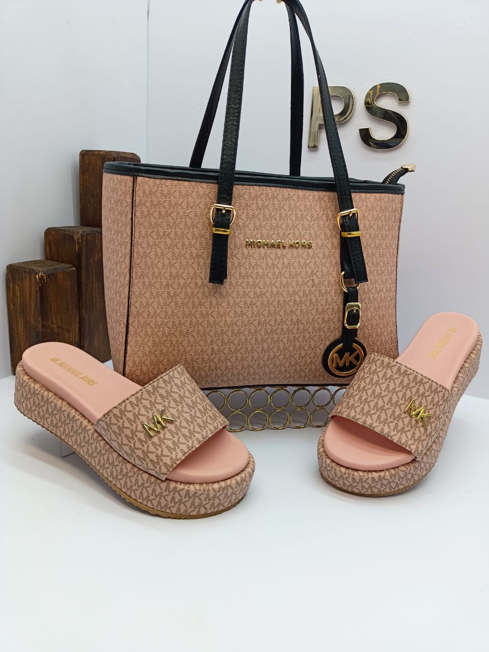 Sandal and bag set
