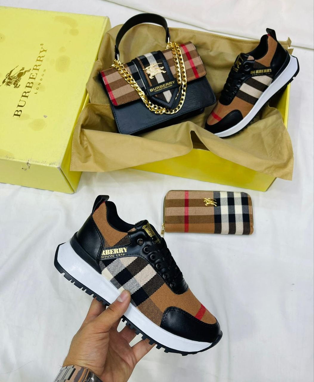 Shoes and bags set for women