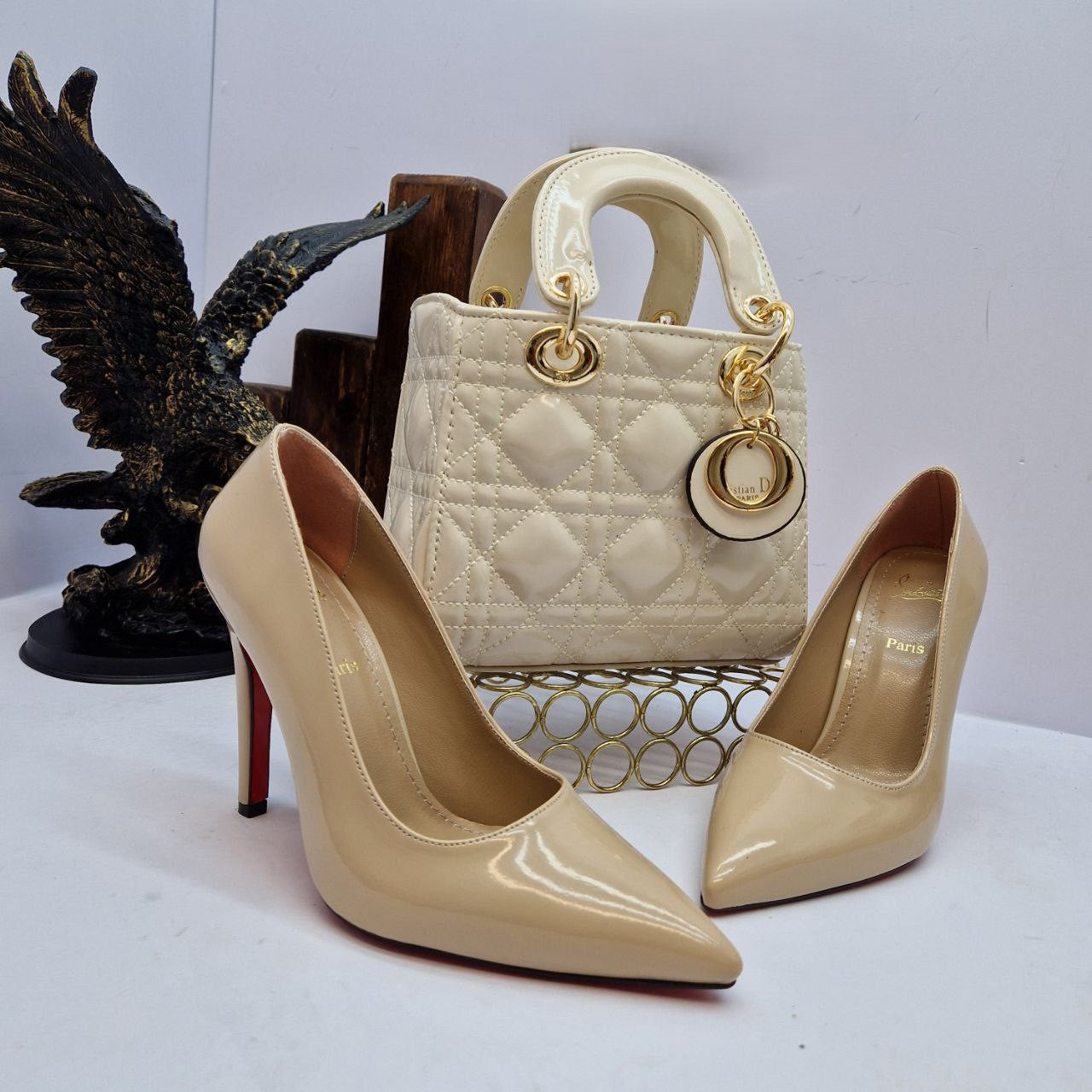 Heel  shoe and bag set