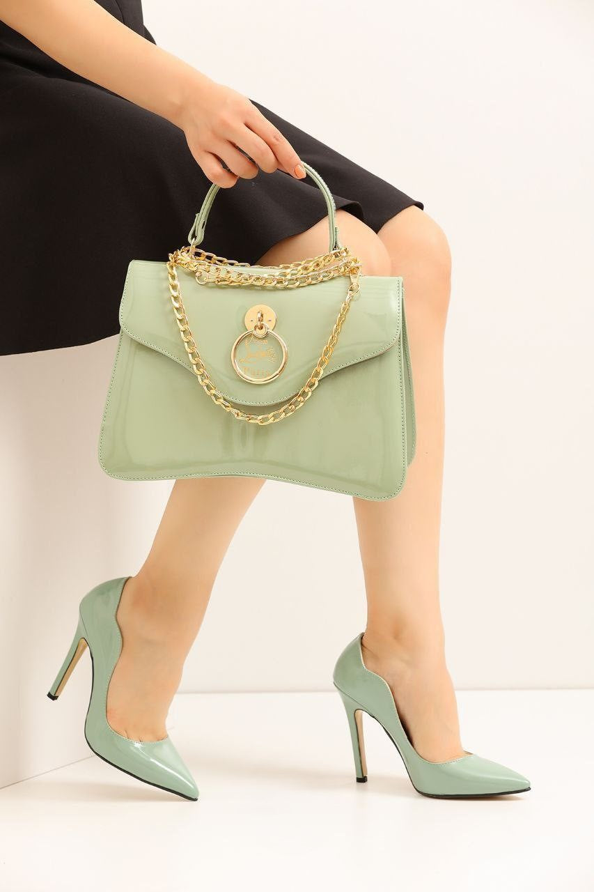 Heel shoes and bags set